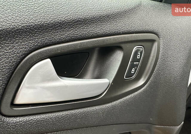 Білий Форд Ескейп, об'ємом двигуна 1.5 л та пробігом 180 тис. км за 11300 $, фото 13 на Automoto.ua