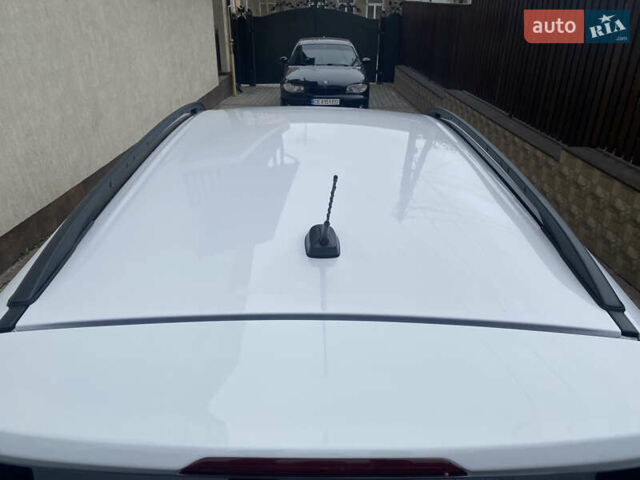 Белый Форд Эскейп, объемом двигателя 2 л и пробегом 131 тыс. км за 16000 $, фото 8 на Automoto.ua