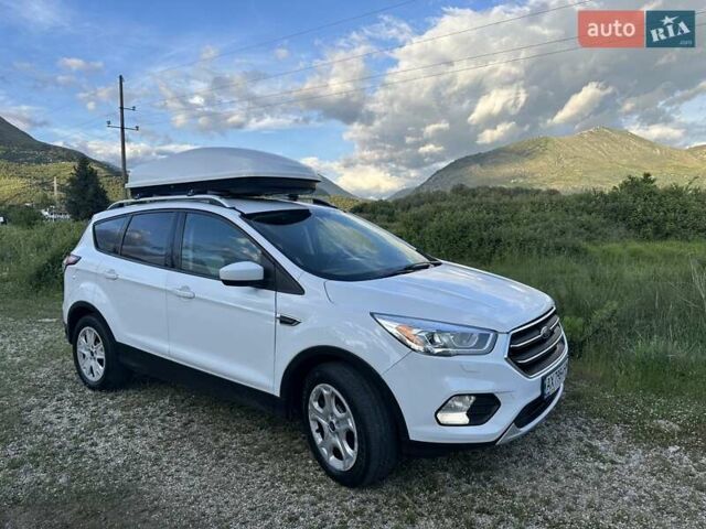 Белый Форд Эскейп, объемом двигателя 2.5 л и пробегом 160 тыс. км за 12500 $, фото 13 на Automoto.ua