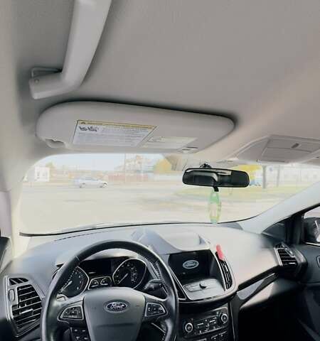 Білий Форд Ескейп, об'ємом двигуна 1.5 л та пробігом 130 тис. км за 14900 $, фото 8 на Automoto.ua