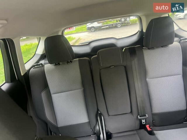 Белый Форд Эскейп, объемом двигателя 1.5 л и пробегом 181 тыс. км за 13200 $, фото 13 на Automoto.ua