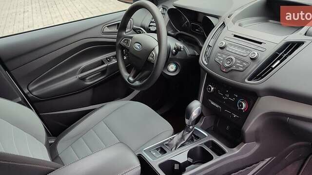 Белый Форд Эскейп, объемом двигателя 2.5 л и пробегом 113 тыс. км за 13900 $, фото 35 на Automoto.ua