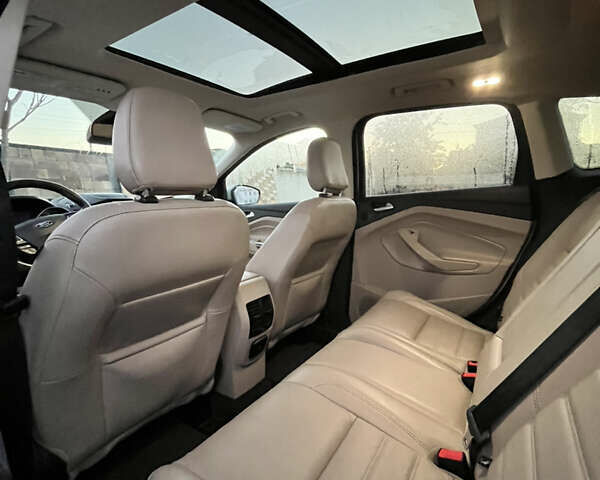 Белый Форд Эскейп, объемом двигателя 2 л и пробегом 93 тыс. км за 22000 $, фото 24 на Automoto.ua