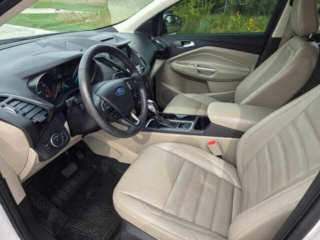 Білий Форд Ескейп, об'ємом двигуна 2 л та пробігом 43 тис. км за 6800 $, фото 7 на Automoto.ua