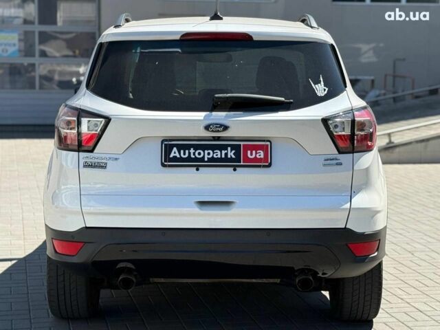 Білий Форд Ескейп, об'ємом двигуна 1.5 л та пробігом 123 тис. км за 15790 $, фото 7 на Automoto.ua