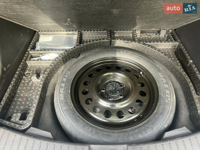 Белый Форд Эскейп, объемом двигателя 1.5 л и пробегом 181 тыс. км за 13200 $, фото 12 на Automoto.ua