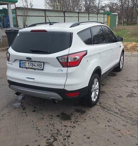 Белый Форд Эскейп, объемом двигателя 1.5 л и пробегом 150 тыс. км за 13400 $, фото 2 на Automoto.ua