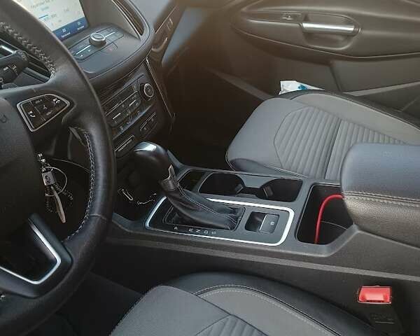 Белый Форд Эскейп, объемом двигателя 1.5 л и пробегом 62 тыс. км за 16700 $, фото 1 на Automoto.ua