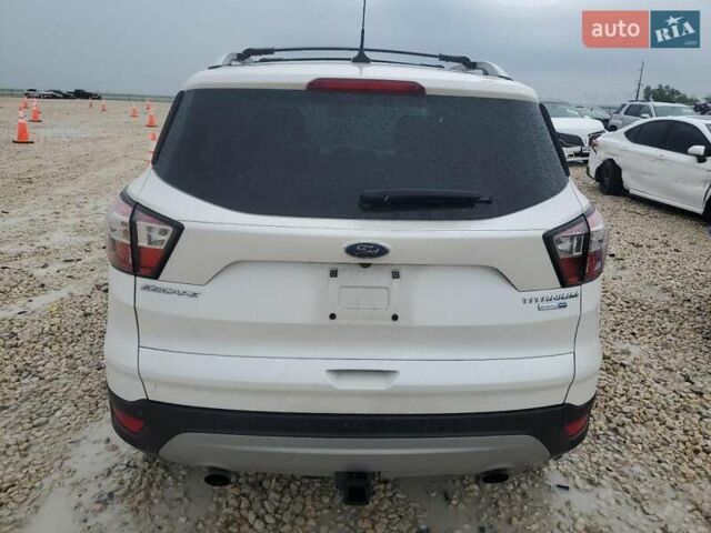 Белый Форд Эскейп, объемом двигателя 2 л и пробегом 73 тыс. км за 2900 $, фото 5 на Automoto.ua