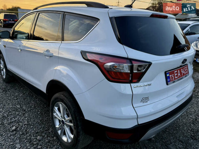 Белый Форд Эскейп, объемом двигателя 0 л и пробегом 140 тыс. км за 11800 $, фото 5 на Automoto.ua