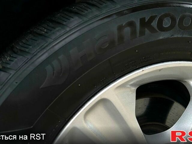 Білий Форд Ескейп, об'ємом двигуна 2 л та пробігом 62 тис. км за 12500 $, фото 11 на Automoto.ua