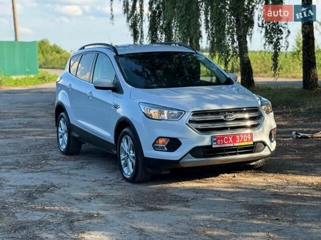Белый Форд Эскейп, объемом двигателя 1.5 л и пробегом 95 тыс. км за 12500 $, фото 5 на Automoto.ua