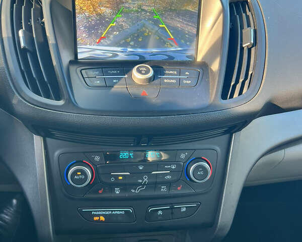 Белый Форд Эскейп, объемом двигателя 1.5 л и пробегом 43 тыс. км за 15300 $, фото 7 на Automoto.ua