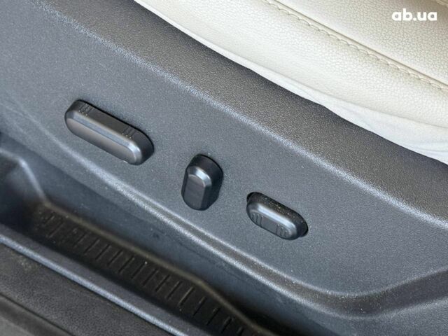 Білий Форд Ескейп, об'ємом двигуна 1.5 л та пробігом 123 тис. км за 15790 $, фото 13 на Automoto.ua