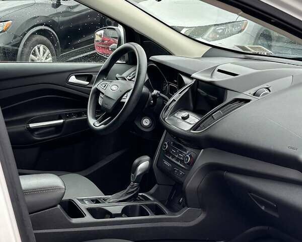 Білий Форд Ескейп, об'ємом двигуна 1.5 л та пробігом 191 тис. км за 10900 $, фото 12 на Automoto.ua