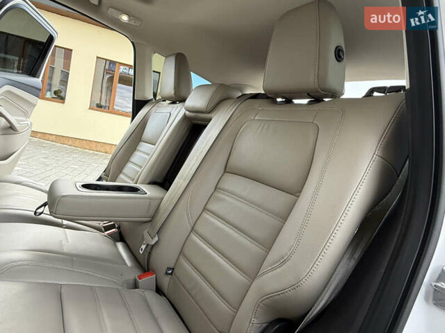 Белый Форд Эскейп, объемом двигателя 1.5 л и пробегом 130 тыс. км за 13400 $, фото 66 на Automoto.ua