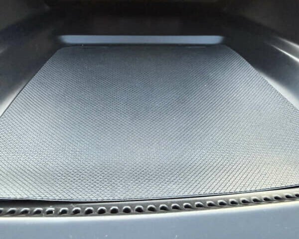 Белый Форд Эскейп, объемом двигателя 0 л и пробегом 140 тыс. км за 11800 $, фото 20 на Automoto.ua