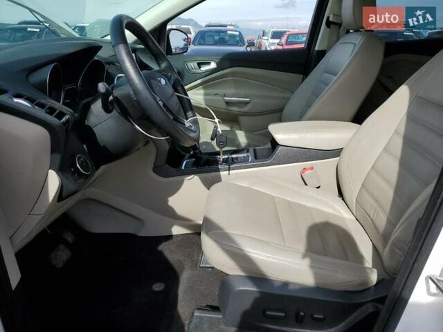 Білий Форд Ескейп, об'ємом двигуна 1.5 л та пробігом 130 тис. км за 2800 $, фото 6 на Automoto.ua