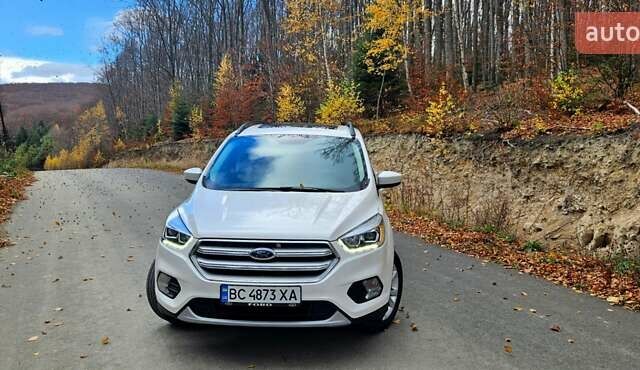 Белый Форд Эскейп, объемом двигателя 1.5 л и пробегом 147 тыс. км за 13600 $, фото 7 на Automoto.ua