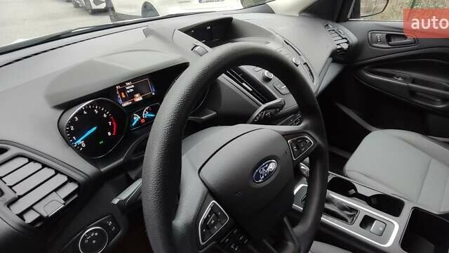 Белый Форд Эскейп, объемом двигателя 2.5 л и пробегом 113 тыс. км за 13900 $, фото 18 на Automoto.ua