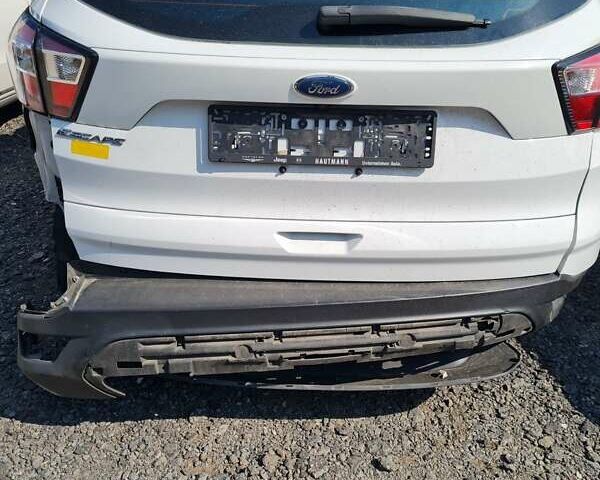 Белый Форд Эскейп, объемом двигателя 2.5 л и пробегом 170 тыс. км за 7000 $, фото 6 на Automoto.ua