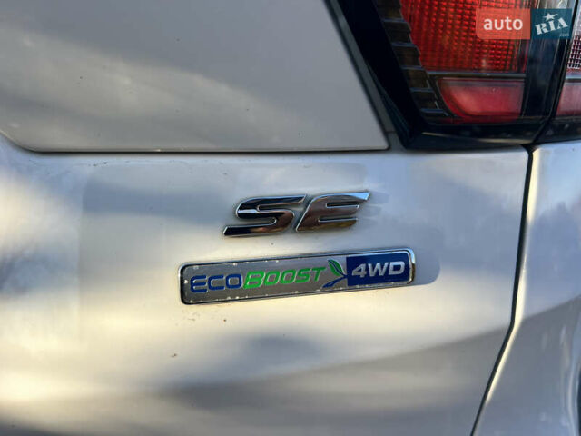 Белый Форд Эскейп, объемом двигателя 1.5 л и пробегом 43 тыс. км за 15300 $, фото 16 на Automoto.ua