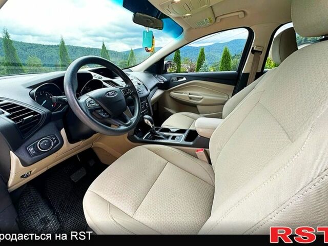 Білий Форд Ескейп, об'ємом двигуна 2 л та пробігом 62 тис. км за 12500 $, фото 3 на Automoto.ua