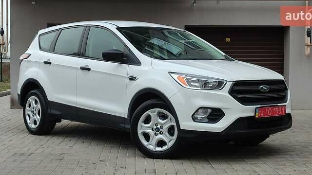 Белый Форд Эскейп, объемом двигателя 2.5 л и пробегом 113 тыс. км за 13900 $, фото 1 на Automoto.ua