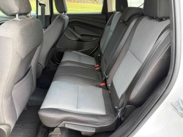 Белый Форд Эскейп, объемом двигателя 1.5 л и пробегом 38 тыс. км за 12100 $, фото 9 на Automoto.ua