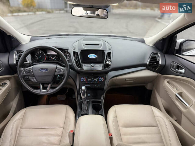 Білий Форд Ескейп, об'ємом двигуна 1.5 л та пробігом 144 тис. км за 13200 $, фото 14 на Automoto.ua