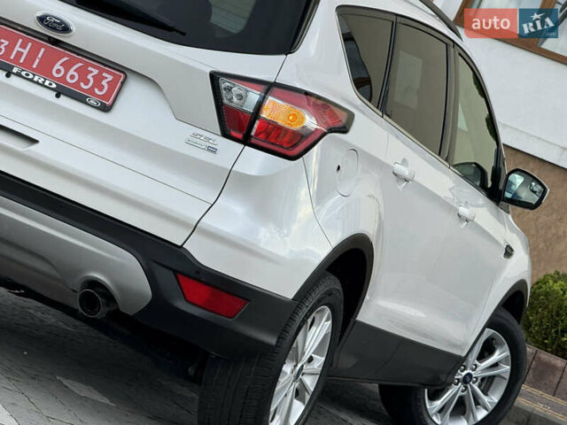 Белый Форд Эскейп, объемом двигателя 1.5 л и пробегом 130 тыс. км за 13400 $, фото 35 на Automoto.ua