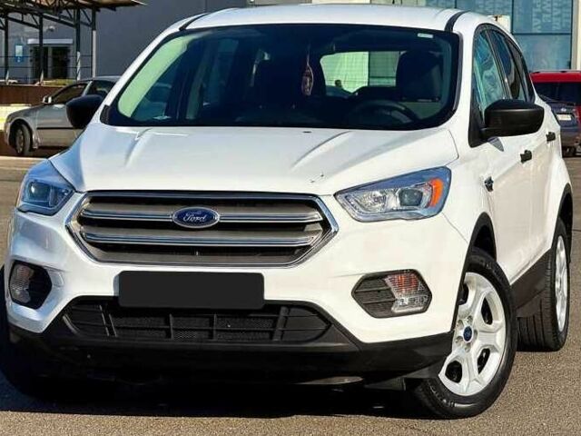 Белый Форд Эскейп, объемом двигателя 2.5 л и пробегом 90 тыс. км за 9000 $, фото 1 на Automoto.ua