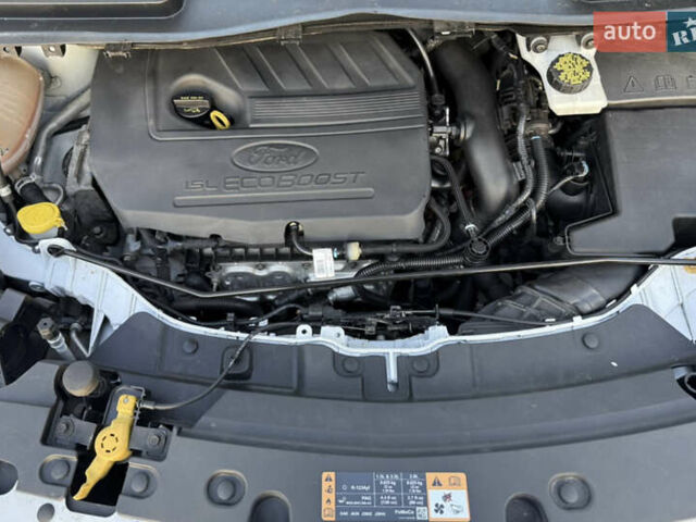 Белый Форд Эскейп, объемом двигателя 0 л и пробегом 140 тыс. км за 11800 $, фото 19 на Automoto.ua