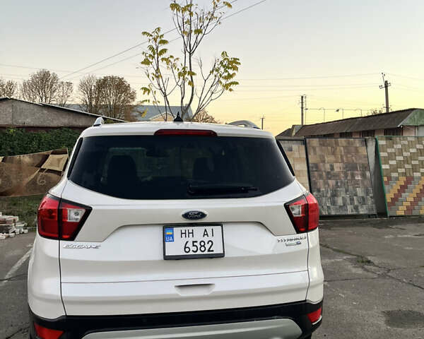 Белый Форд Эскейп, объемом двигателя 2 л и пробегом 93 тыс. км за 22000 $, фото 10 на Automoto.ua