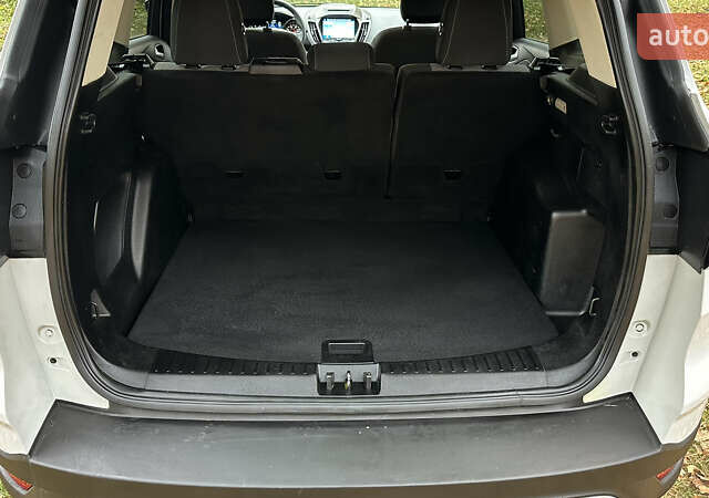 Білий Форд Ескейп, об'ємом двигуна 1.5 л та пробігом 180 тис. км за 11300 $, фото 28 на Automoto.ua