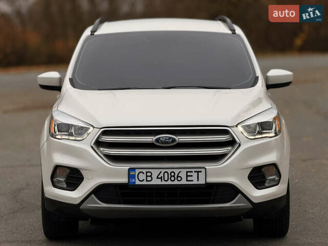 Білий Форд Ескейп, об'ємом двигуна 1.5 л та пробігом 144 тис. км за 13200 $, фото 9 на Automoto.ua