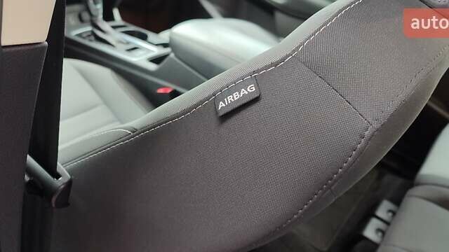 Белый Форд Эскейп, объемом двигателя 2.5 л и пробегом 113 тыс. км за 13900 $, фото 26 на Automoto.ua