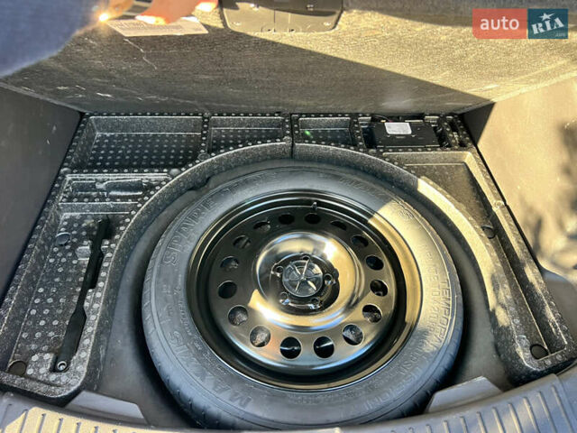 Белый Форд Эскейп, объемом двигателя 1.5 л и пробегом 43 тыс. км за 15300 $, фото 20 на Automoto.ua