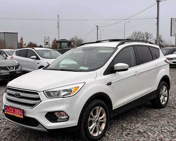 Білий Форд Ескейп, об'ємом двигуна 1.5 л та пробігом 191 тис. км за 10900 $, фото 2 на Automoto.ua