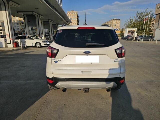 Белый Форд Эскейп, объемом двигателя 1.5 л и пробегом 148 тыс. км за 8500 $, фото 4 на Automoto.ua