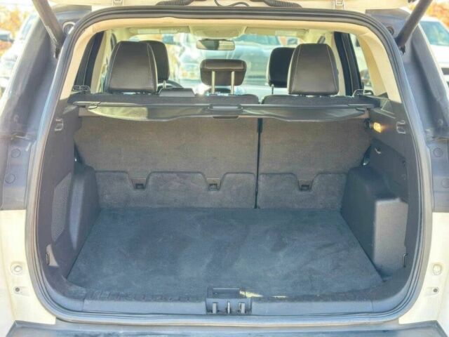 Белый Форд Эскейп, объемом двигателя 2 л и пробегом 33 тыс. км за 5050 $, фото 9 на Automoto.ua