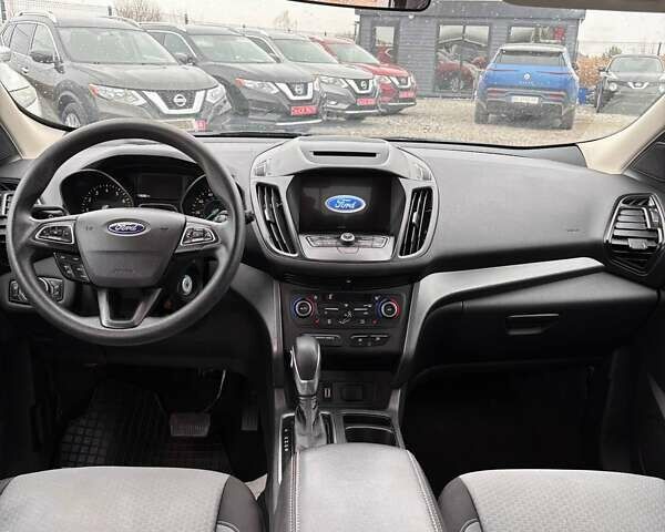 Білий Форд Ескейп, об'ємом двигуна 1.5 л та пробігом 191 тис. км за 10900 $, фото 14 на Automoto.ua