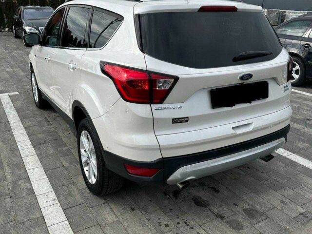 Белый Форд Эскейп, объемом двигателя 1.5 л и пробегом 120 тыс. км за 12000 $, фото 2 на Automoto.ua