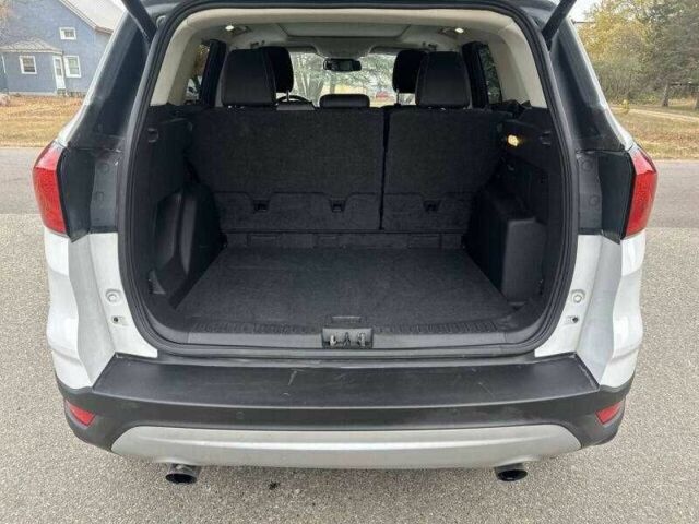 Белый Форд Эскейп, объемом двигателя 2 л и пробегом 84 тыс. км за 3700 $, фото 17 на Automoto.ua