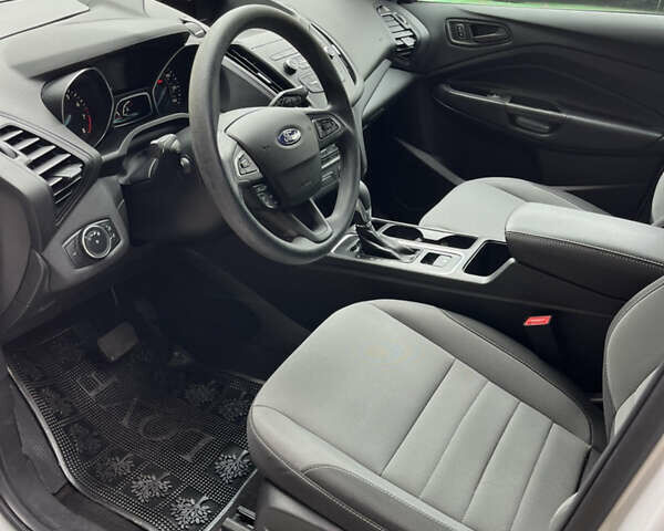 Білий Форд Ескейп, об'ємом двигуна 2.5 л та пробігом 69 тис. км за 13500 $, фото 10 на Automoto.ua