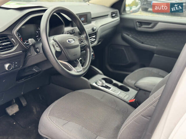 Белый Форд Эскейп, объемом двигателя 1.5 л и пробегом 112 тыс. км за 16500 $, фото 33 на Automoto.ua