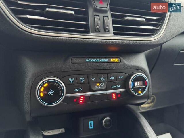 Білий Форд Ескейп, об'ємом двигуна 2.5 л та пробігом 65 тис. км за 18990 $, фото 29 на Automoto.ua