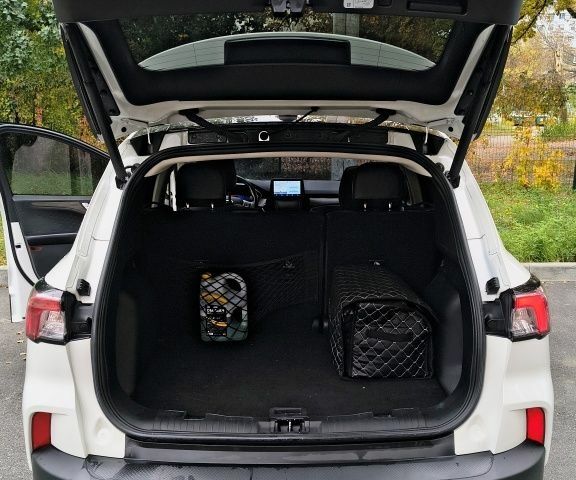 Белый Форд Эскейп, объемом двигателя 2 л и пробегом 83 тыс. км за 18999 $, фото 15 на Automoto.ua