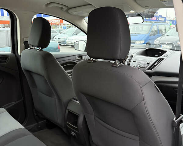 Белый Форд Эскейп, объемом двигателя 2.49 л и пробегом 131 тыс. км за 13300 $, фото 45 на Automoto.ua