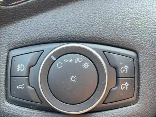 Білий Форд Ескейп, об'ємом двигуна 2 л та пробігом 60 тис. км за 12900 $, фото 13 на Automoto.ua